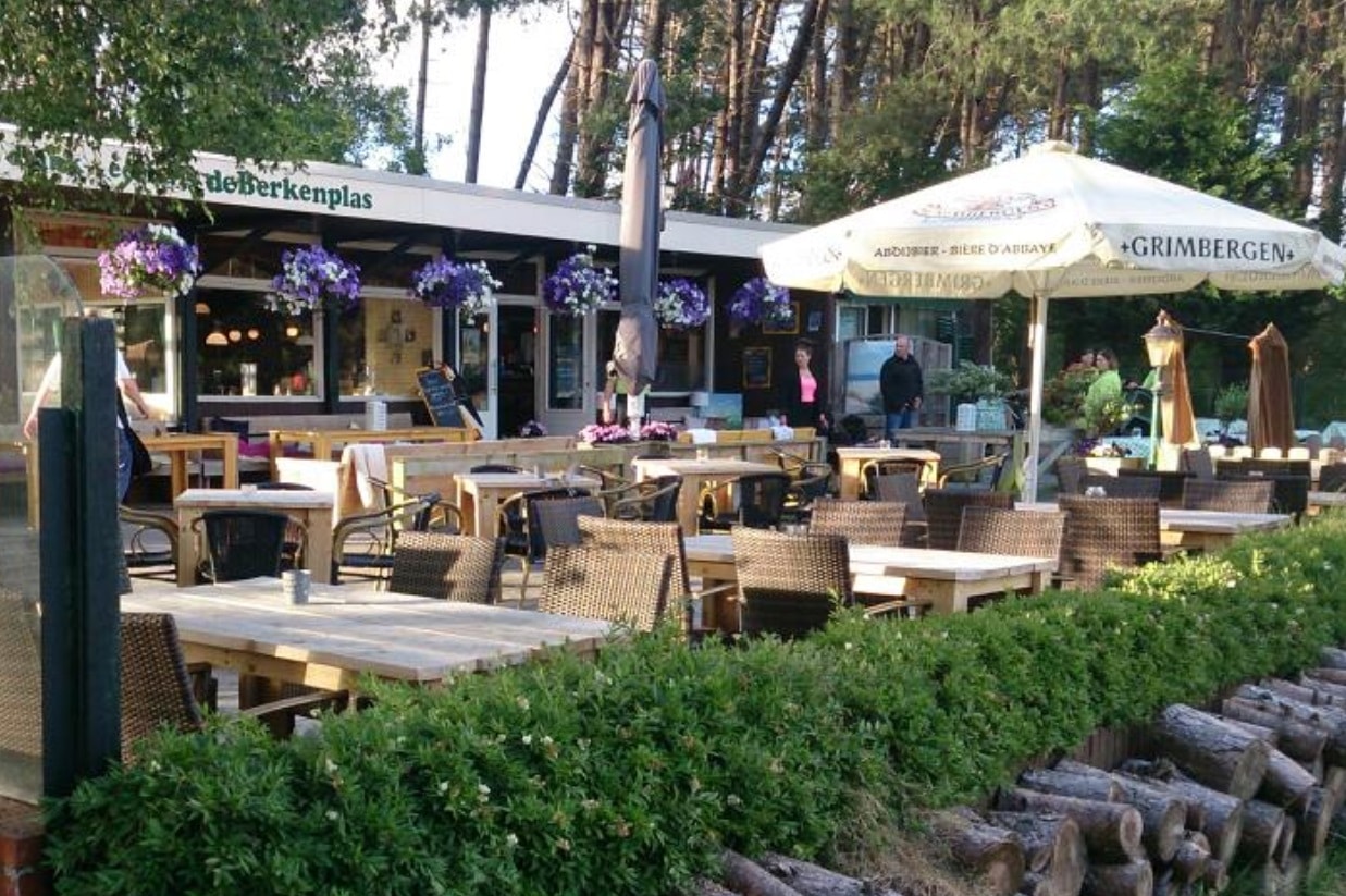 Terras 1 1 - Drink & Eethuis de Berkenplas