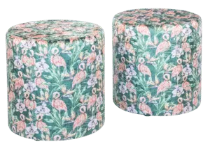 Pintail stoffering: vrolijke prints met een tropische tint poefpintail 300x217 - Pintail stoffering: vrolijke prints met een tropische tint