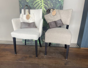 Bouclé stoelen